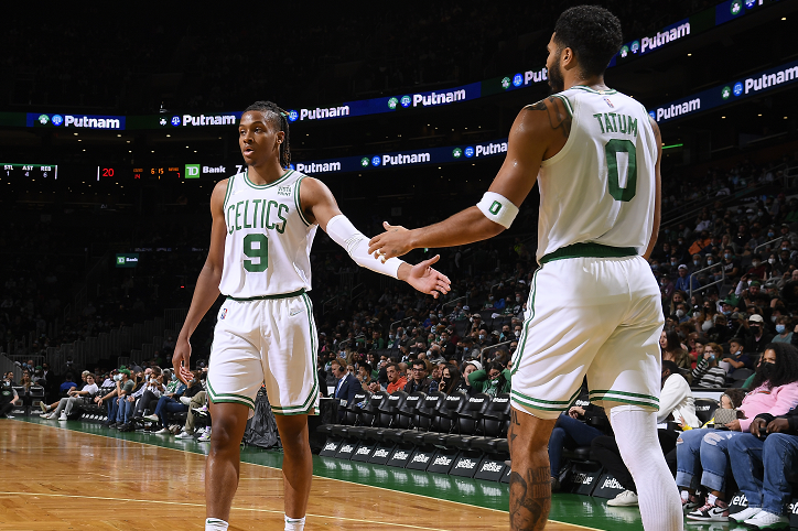  塔图姆绝杀三分创纪录，凯尔特人终结雄鹿七连胜  